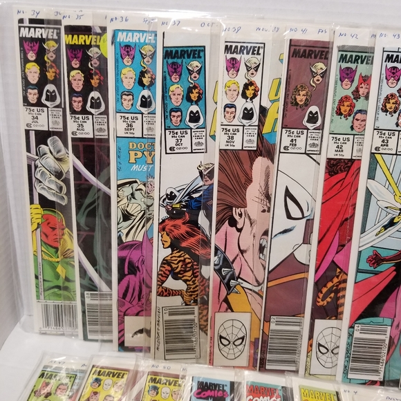 Huge lot 37 Marvel Copper Age Avengers Comic Books - Picture 8 of 16